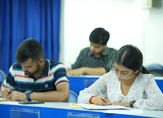 FIIB students in a classroom